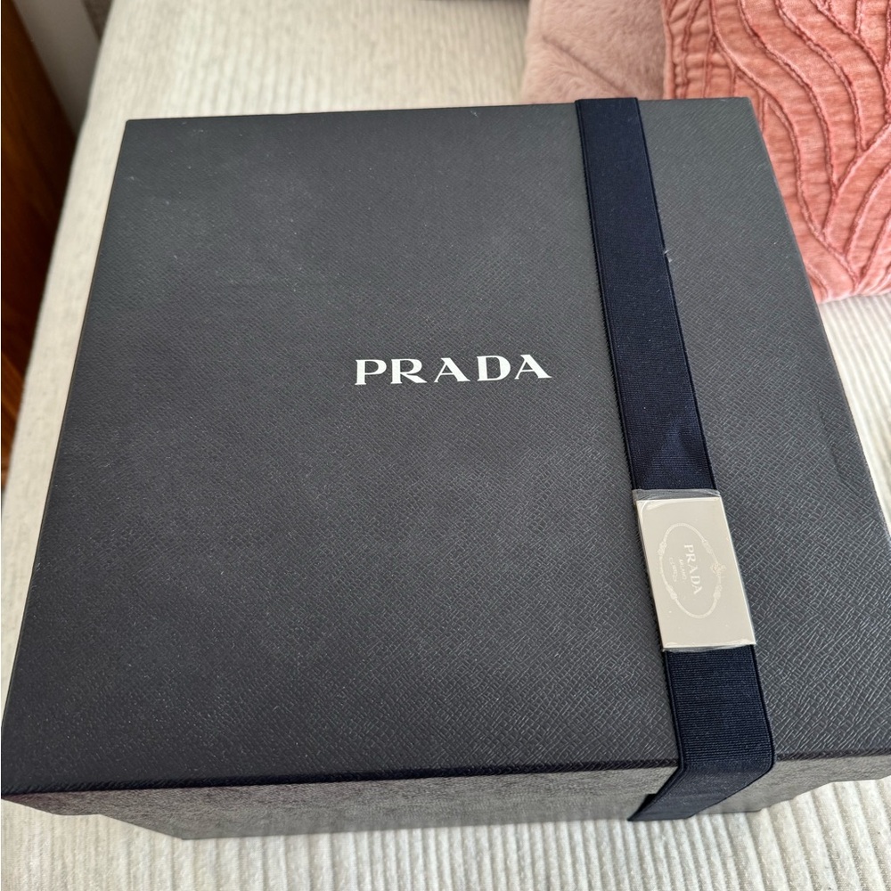 Prada technical nylon linea rossa bucket hat - Picture 2 of 9
